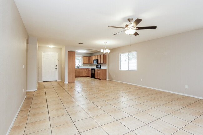 Photo - 8418 W Watkins St