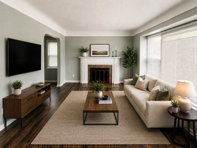 Building Photo - Well-Laid-Out 3-Bedroom Home Available for Rent in Detroit