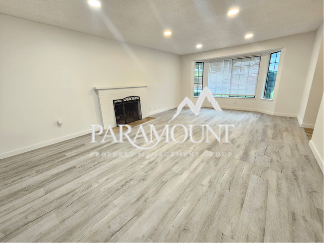 Photo - Newly Renovated 3 Bedroom!