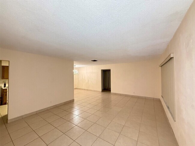 Photo - 7508 NW 67th Ave