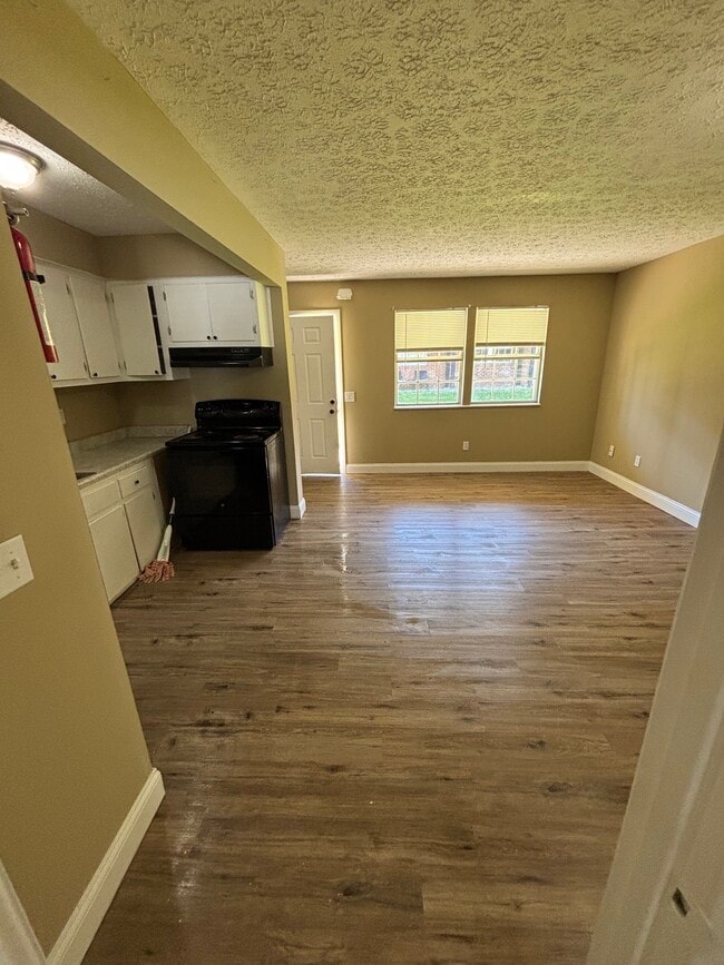Photo - 204 N Warren St Unit 11