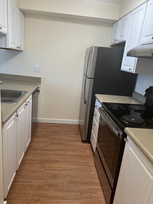 Photo - Magnolia Court