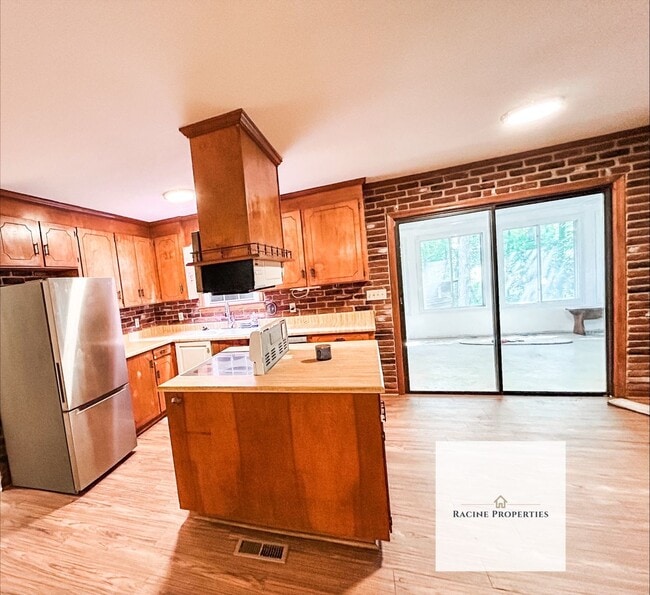 Photo - 147 Sunshine Dr