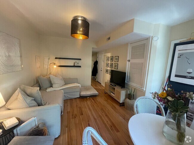 Building Photo - 4444 Cresson St Unit F Rental