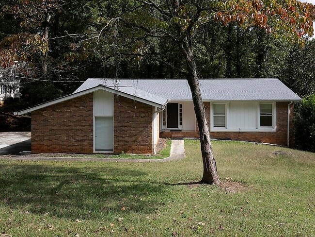 Photo - 581 Autumn Ln