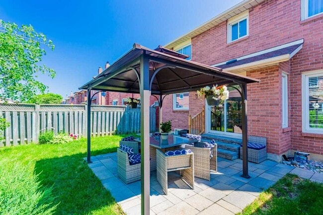 Photo - 8 Orleans Dr