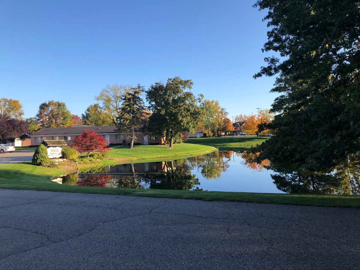 Edgewater Country Village - 37 Port Sheldon St Townhome