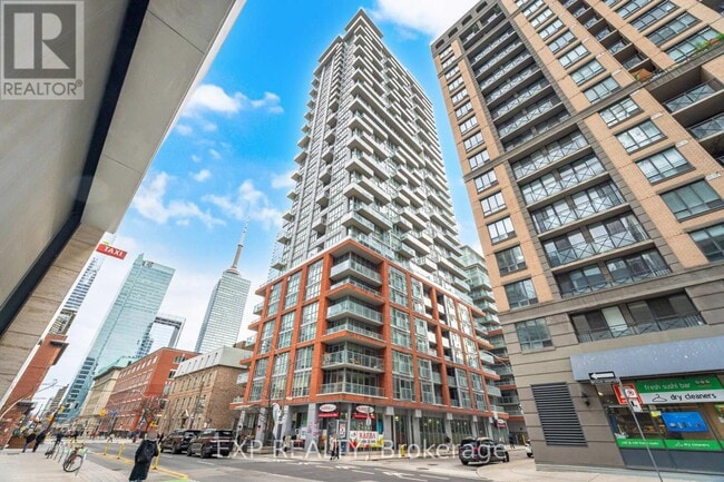 Photo - 126 Simcoe St Unit 1907