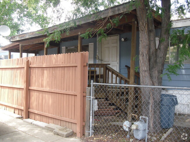 Building Photo - 3 Bedroom Mobile Home in Thornton!