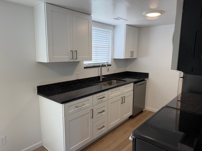 Photo - 599 W 1925 N St Unit 1