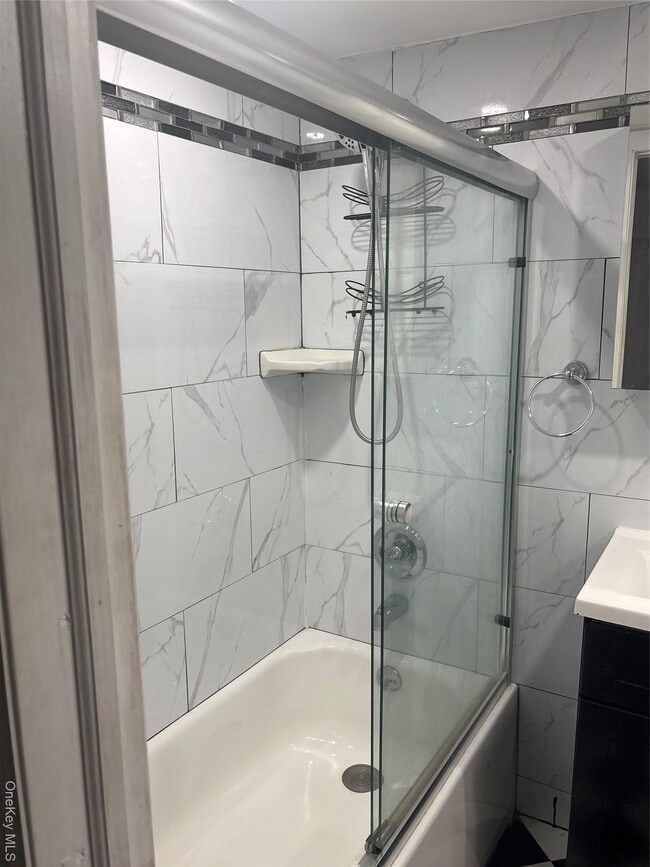 Photo - 335 Rutland Rd