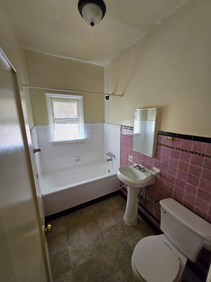 Photo - 627 Normandie Ave Unit 403