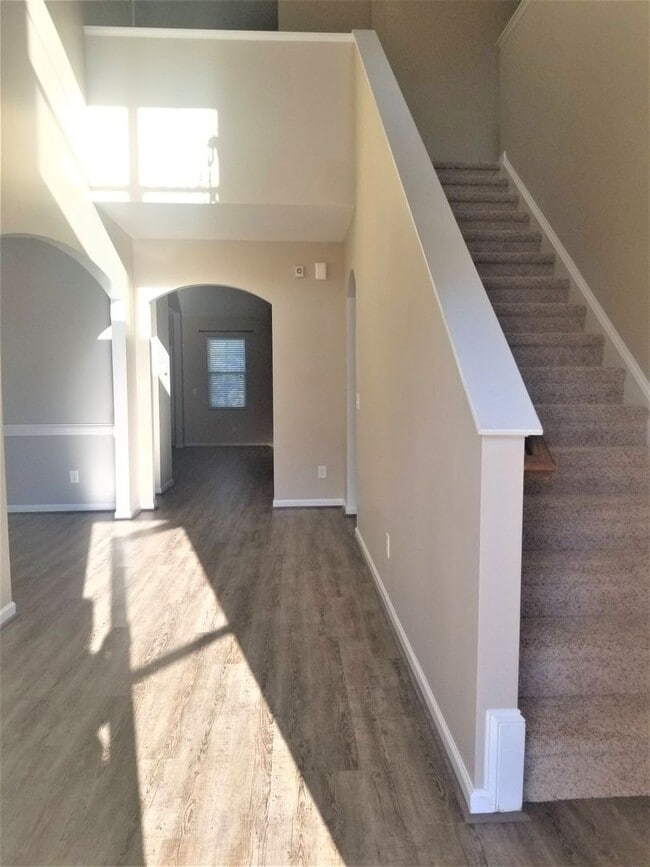Photo - Large 4 Bedroom Home in Towne Pointe! Showings Coming Soon!!!