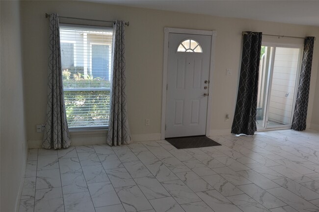 Photo - 2379 Briarwest Blvd Unit 25
