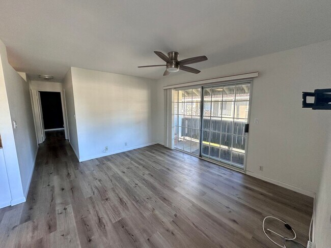 Photo - For Rent - [Royal Palm] 94-1363 Kulewa Lp. #15U
