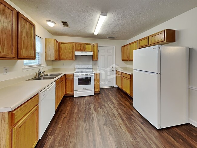 Photo - 4482 Raptor Pl