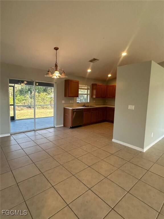 Photo - 395 Palomar Ave