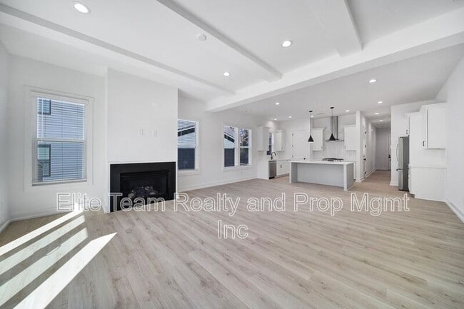 Photo - 511 Bowman Rd