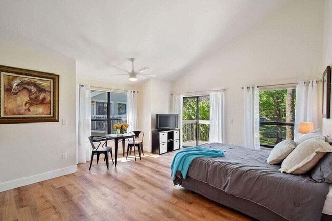 Photo - 11863 Wimbledon Cir Unit 508