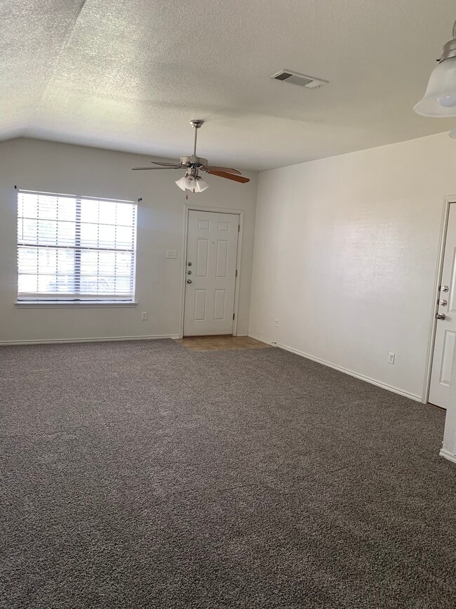 Photo - 2706 Ashley Dr