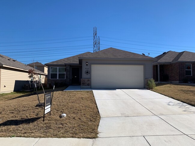 CUTE ONE STORY HOME FEATURING 3 BEDROOMS /... - CUTE ONE STORY HOME FEATURING 3 BEDROOMS /...