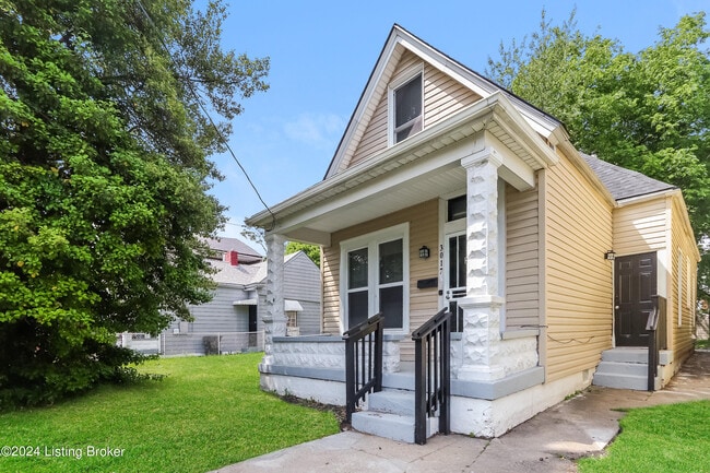 Photo - 3017 Greenwood Ave