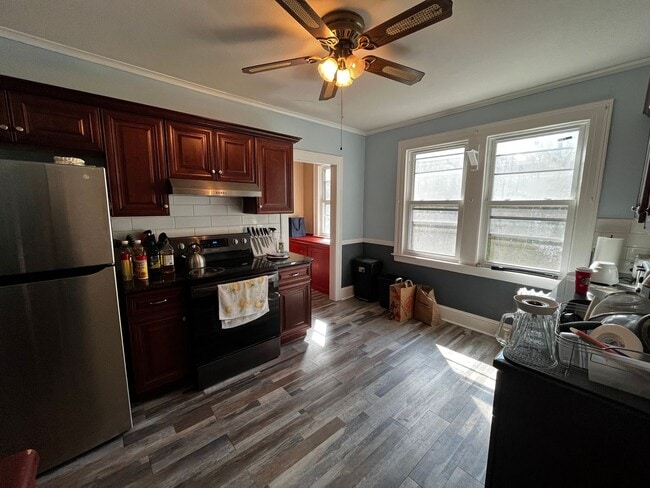 Photo - 1st Floor Apartment in Ideal West Hartford... Unit 35 Outlook Ave - Floor 1