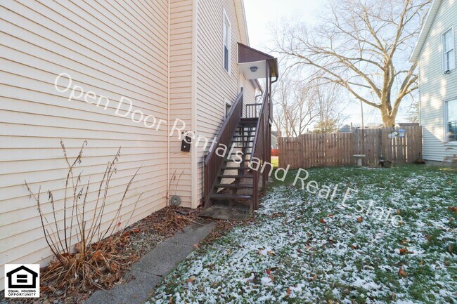 Photo - 1905 Hillside Ave Unit 1905 Hillside Ave Apt 3