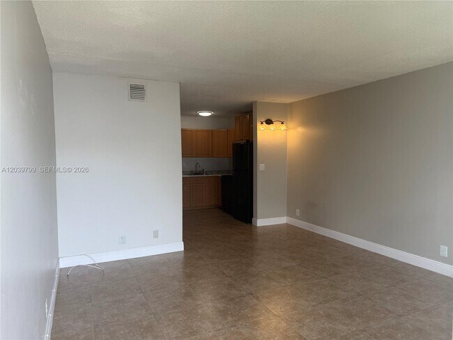 715 NE 2nd Ave Unidad 204