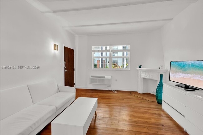 Photo - 439 15th St Unidad #2