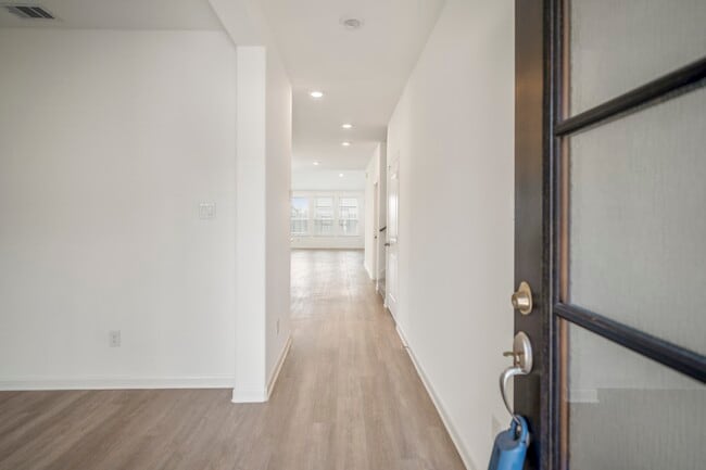 Photo - 4903 Chestnut Valley Ln