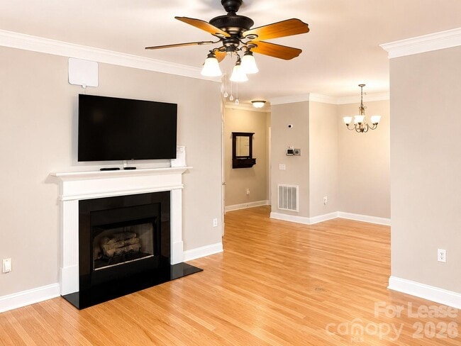 Photo - 785 Magnolia Ave