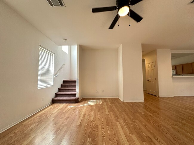 Photo - 3 Bedroom, 2.5 Bath, 2 Car garage