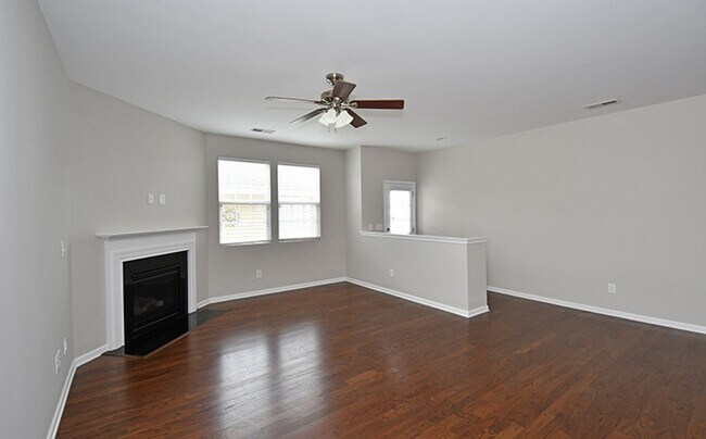 Photo - 8204 Viewpoint Lane