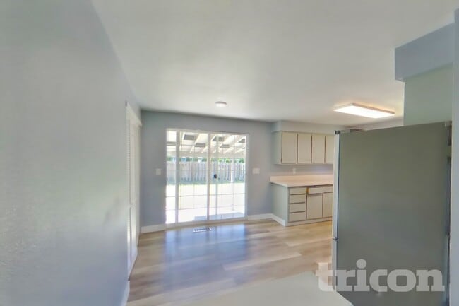 342 Tacoma Blvd