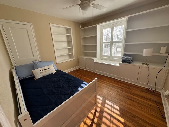 Photo - 323 Gibbs Rd