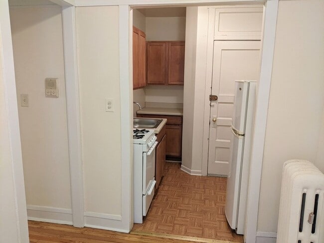 Photo - 517 W Brompton Ave