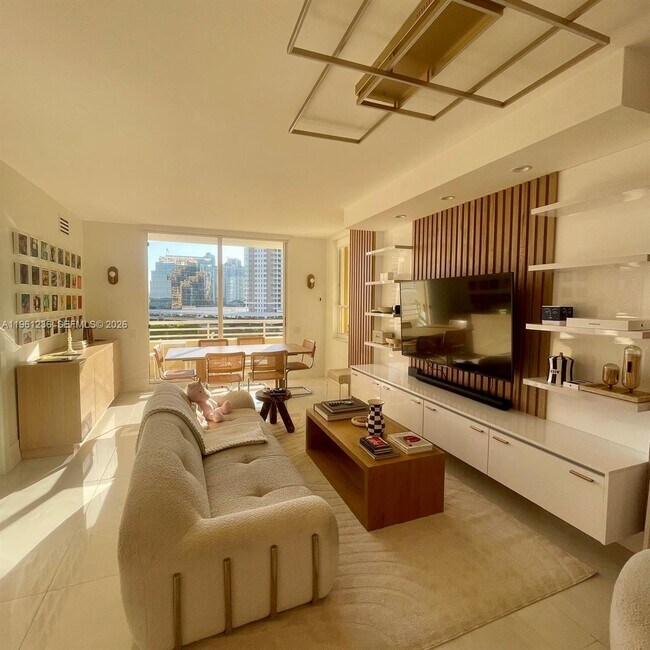 Photo - 888 Brickell Key Dr Unit 802