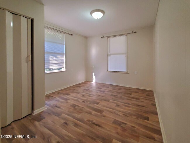 Photo - 2514 Algonquin Ave