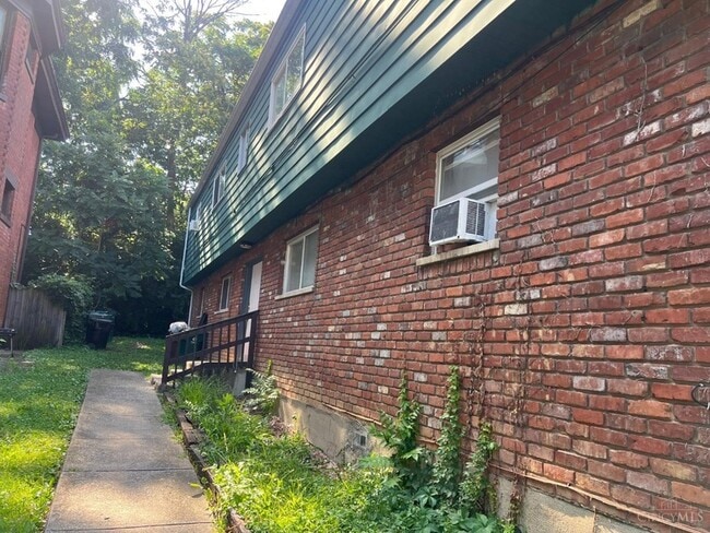 Photo - 3553 Wilson Ave
