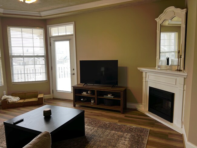 Photo - 1331 Suncrest Vlg Unit 1331 Suncrest Village