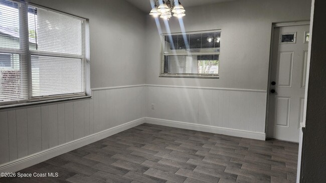 Photo - 102 S Christmas Hill Rd