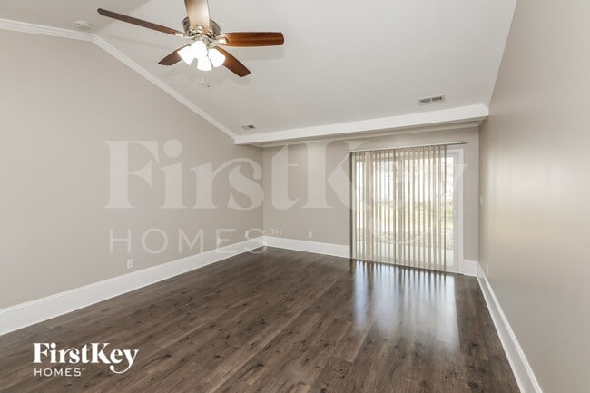 Photo - 3104 Kelly Grove Ln