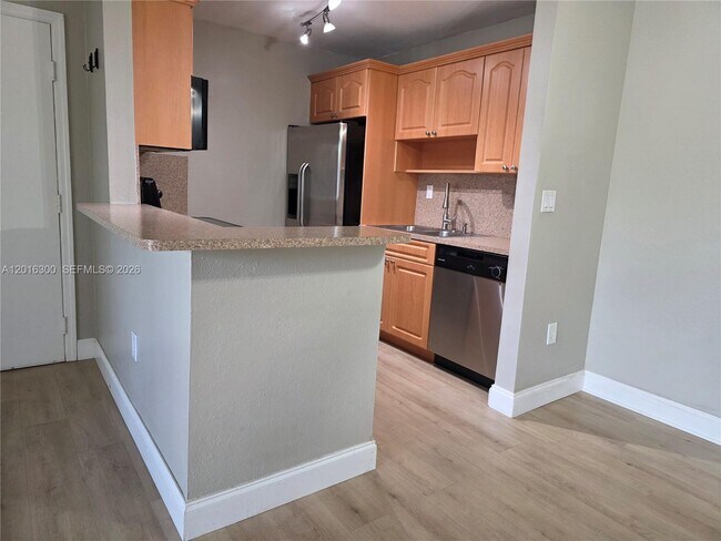Photo - 10765 SW 108th Ave Unit 104