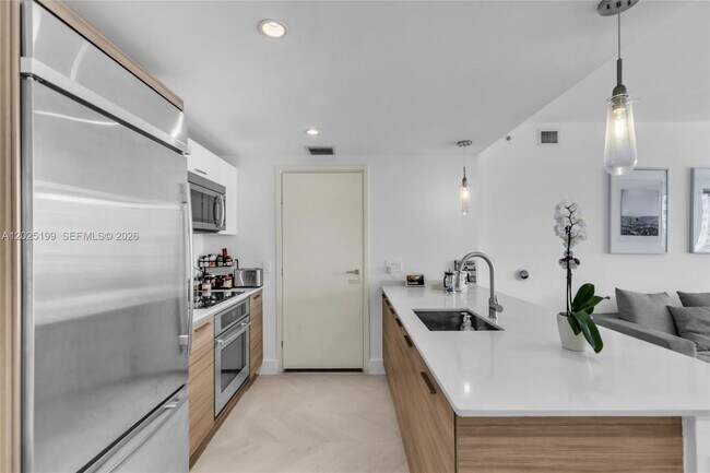 Photo - 1300 Brickell Bay Dr Unit 3408
