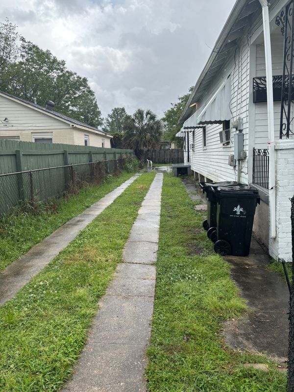 Photo - 2844 Hiawatha St