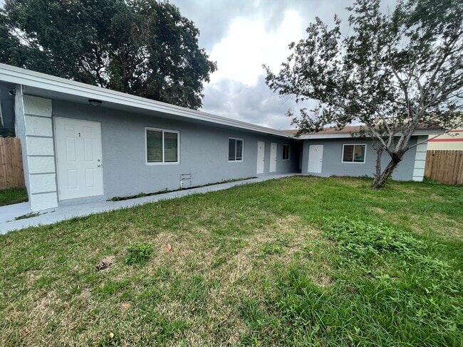 Photo - 1109 NW 6th Ave Apartment Unit 3