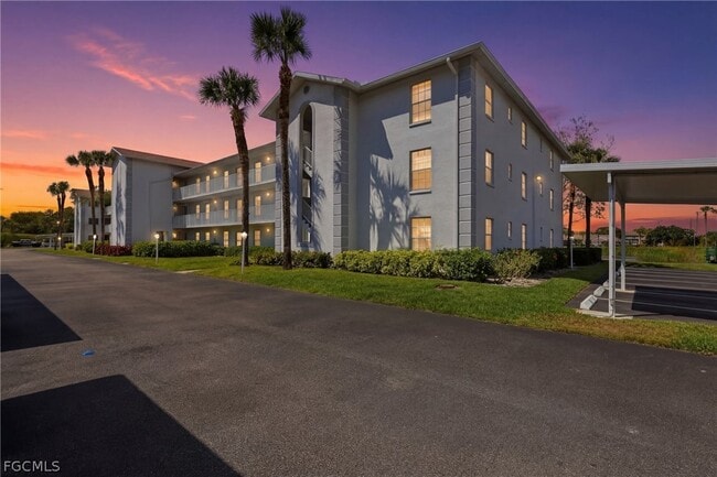 Building Photo - 9580 Victoria Ln Unit A102