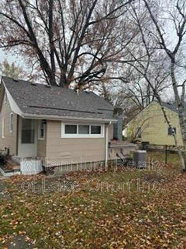 Photo - 154 W Madge Ave