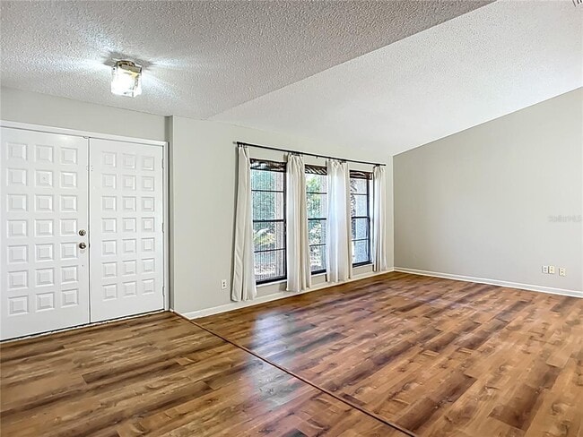 Photo - 1623 Carter Oaks Dr